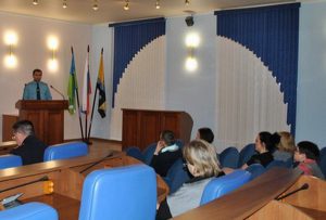 В администрации Нефтеюганска состоялось совещание по вопросам обеспечения безопасности во время новогодних и рождественских праздничных мероприятий