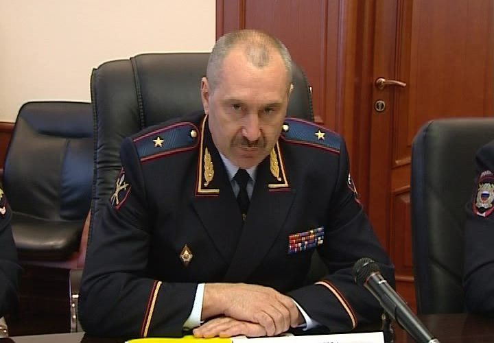 Главу МВД РФ Колокольцева попросили отправить в отставку Василия Романицу, главу УМВД по ХМАО-Югре.
