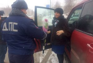 Акция «Королевы Нефтеюганских дорог»