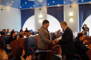 Жилнадзор, полиция и прокуратура проверит две крупные управляющие компании Нефтеюганска
