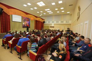 Девятнадцатые городские соревнования «Школа безопасности» завершились масштабной церемонией награждения. 