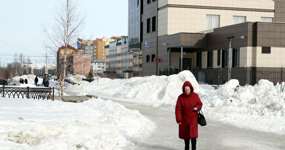 Судебные приставы не смогут списывать всю зарплату и пенсию россиян. 