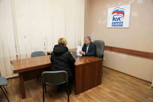Председатель Думы Нефтеюганска провел прием по личным вопросам