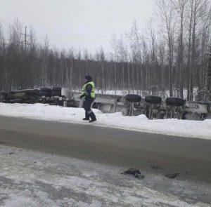 За рулем внедорожника находился полицейский.