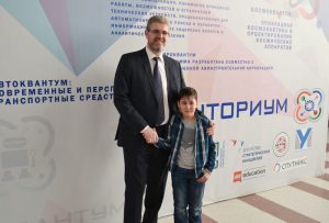Мэр Нефтеюганска встретился с кванторианцами