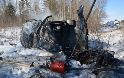 На трассе «Нижневартовск-Излучинск» взорвался УАЗ с людьми