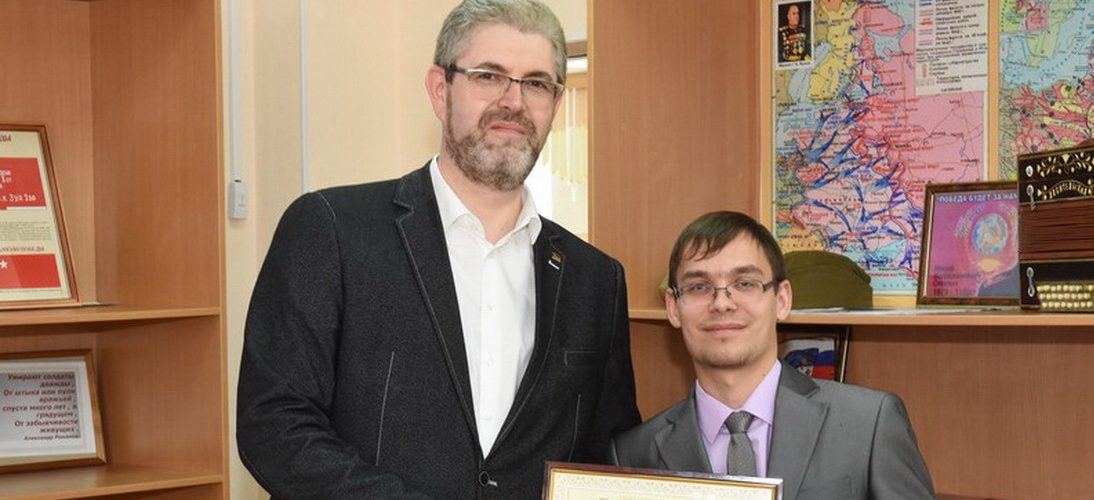Глава города поздравил призера конкурса «Педагог года Югры – 2018»