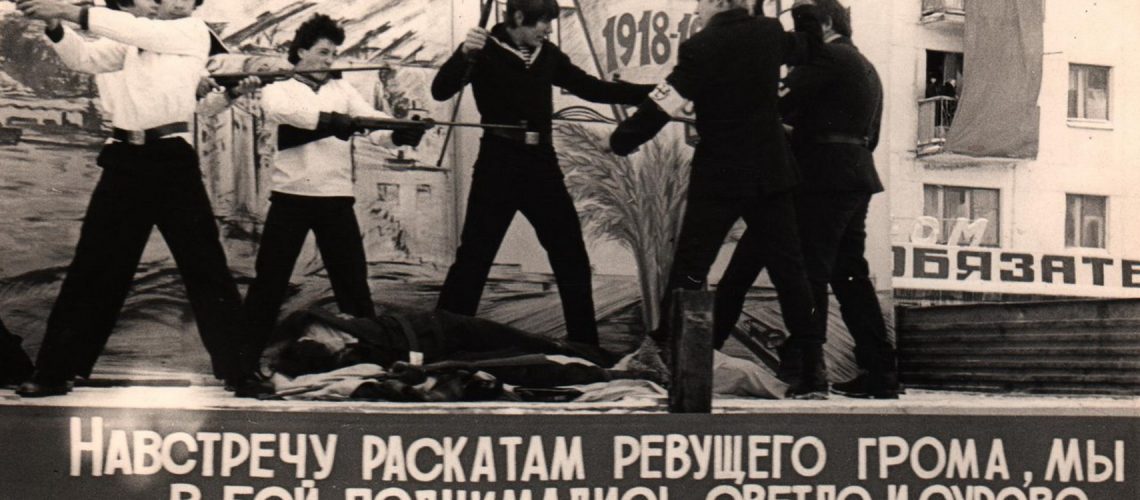 "Это было недавно, это было давно..." Артистичные ребята из ПТУ-37