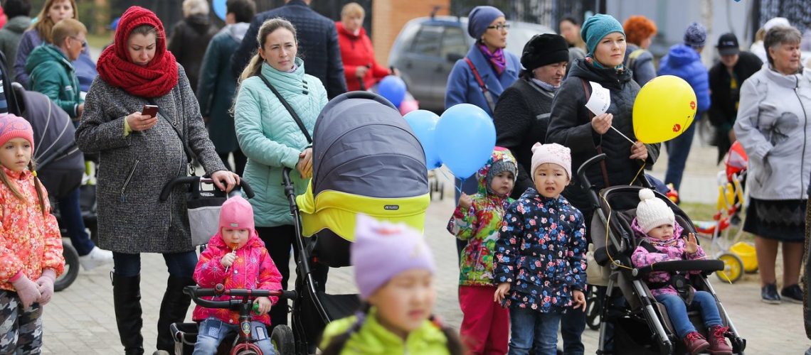 Нефтеюганской детворе дали «зажечь» в Международный день защиты детей. Фоторепортаж.