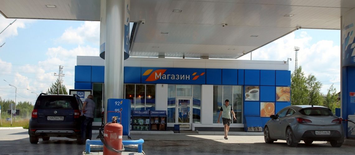 ФАС: цены на заправках никто снижать не будет