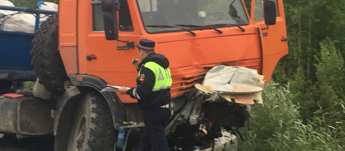 Страшное ДТП на трассе Нефтеюганск-Пойковский. Предварительно, погибло три человека
