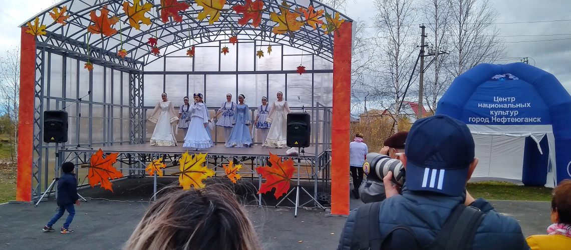 Новый сценический комплекс для творческих коллективов города