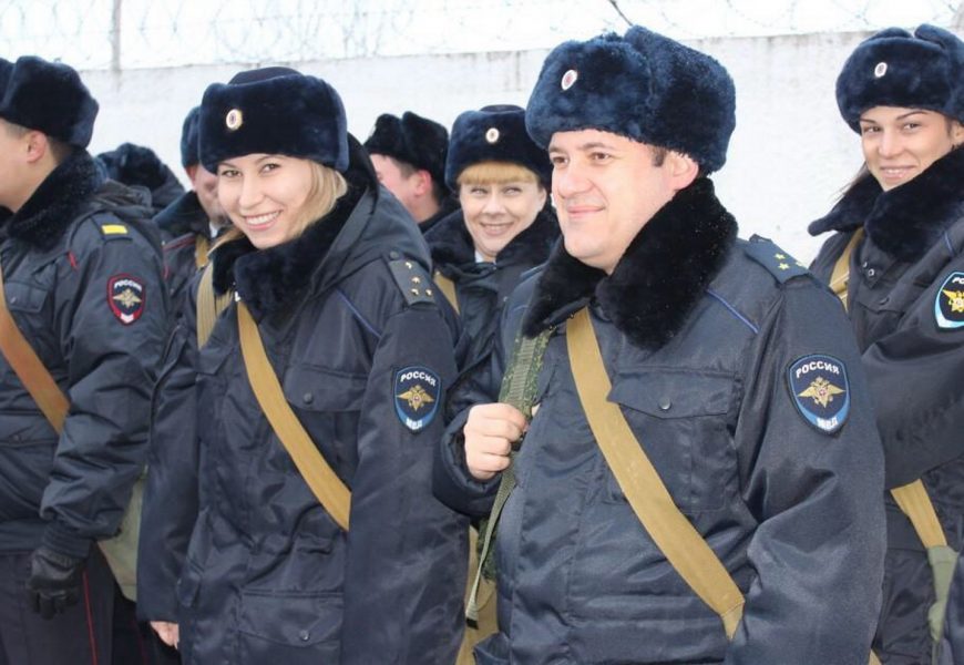 К зиме переоделись