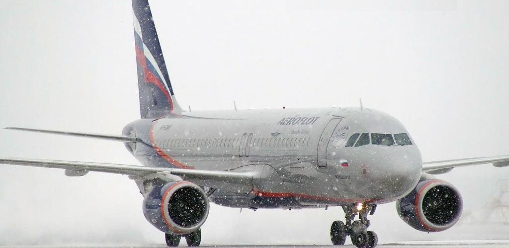 В Сургутском аэропорту задержан рейс в Москву на 9 часов
