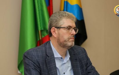 Мэр Нефтеюганска: «От должности не отстранен, продолжаю исполнять обязанности»
