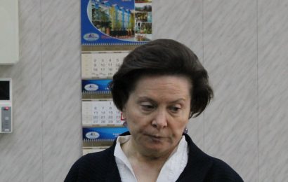 Комарова следит за развитием ситуации, сложившейся в Нефтеюганске