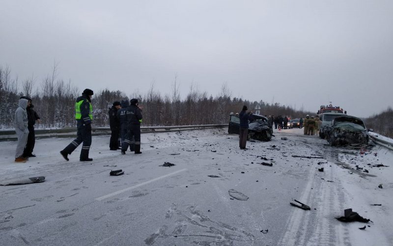 На границе ХМАО и Свердловской области в ДТП погибли 3 человека