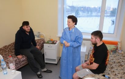 Наталья Комарова проинспектировала газовое хозяйство Нефтеюганска и навестила раненных в ДТП 29.12.