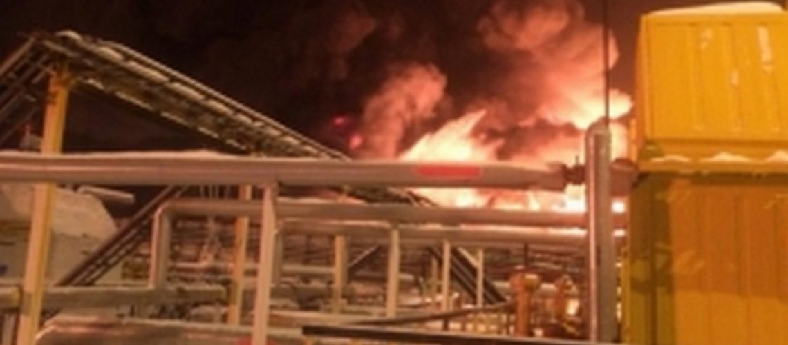 На Приобском месторождении "Роснефти" произошел крупный пожар