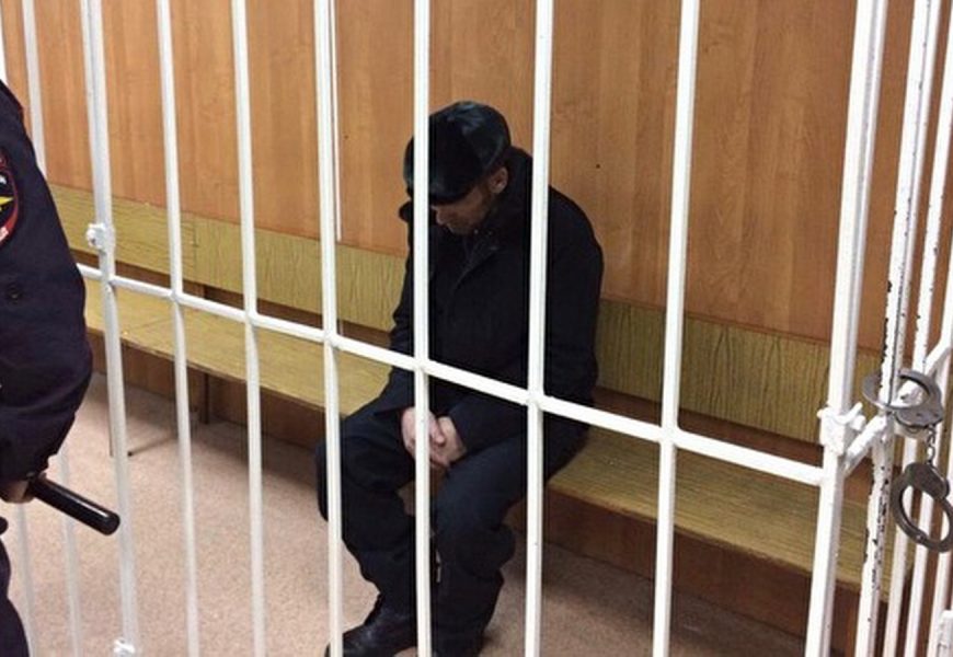 Адвокат обвиняемого в угоне самолета в ХМАО обжаловал арест подзащитного