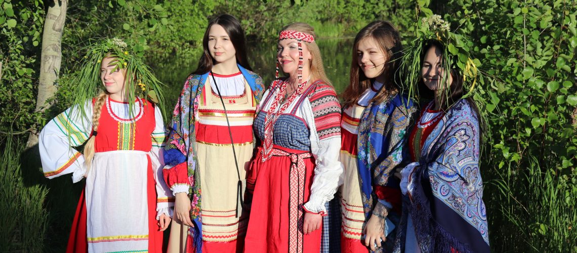 В Нефтеюганске почитатели древнеславянской культуры и традиций отметили старинный праздник предков
