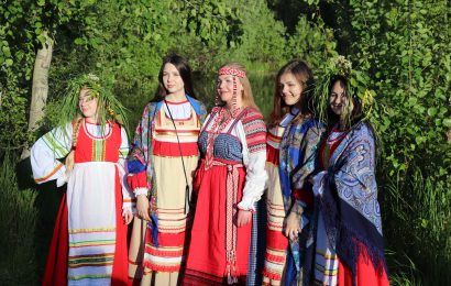 В Нефтеюганске почитатели древнеславянской культуры и традиций отметили старинный праздник предков
