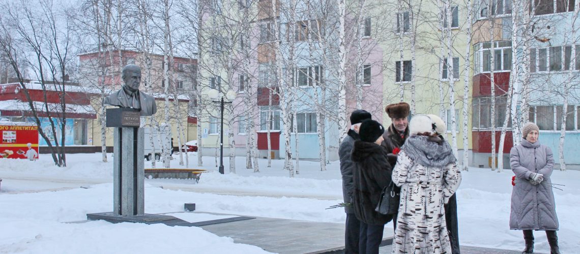 В Котласе появится улица Владимира Петухова