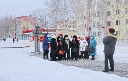 Нефтеюганцы не забыли первого народно избранного мэра
