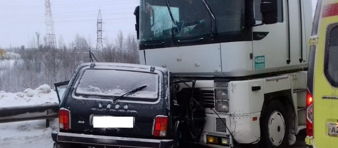 За минувшие сутки на дорогах ХМАО погиб 1 человек и 15 получили ранения