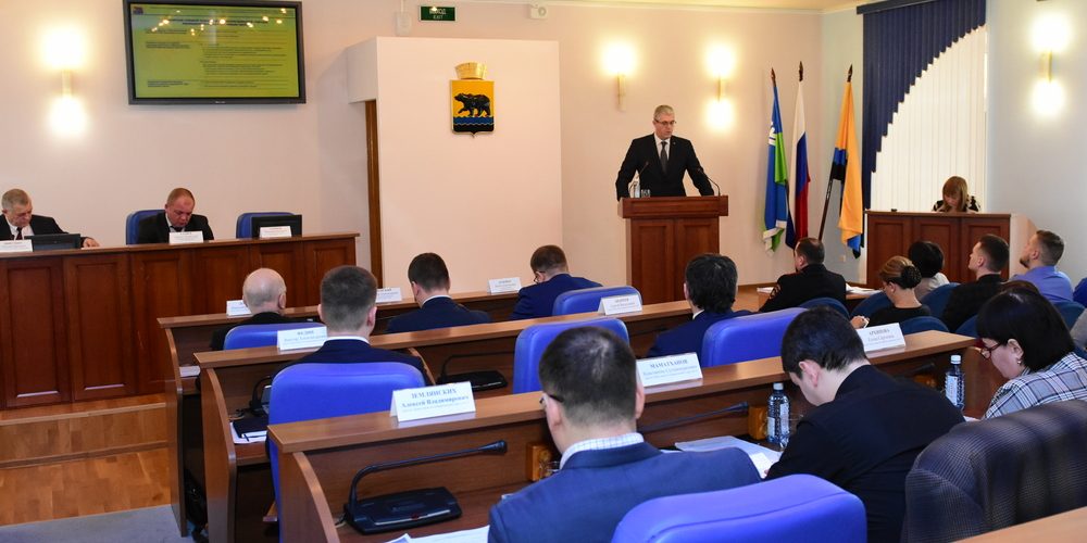 Глава Нефтеюганска отчитался перед думой за 2019 год.
