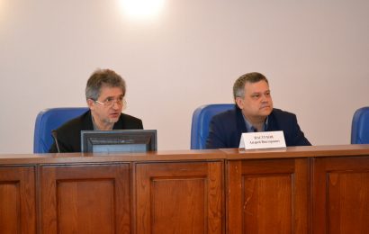 В Нефтеюганске более 1 тыс мигрантов пройдут вакцинацию от кори В Нефтеюганске более 1 тыс мигрантов пройдут вакцинацию от кори