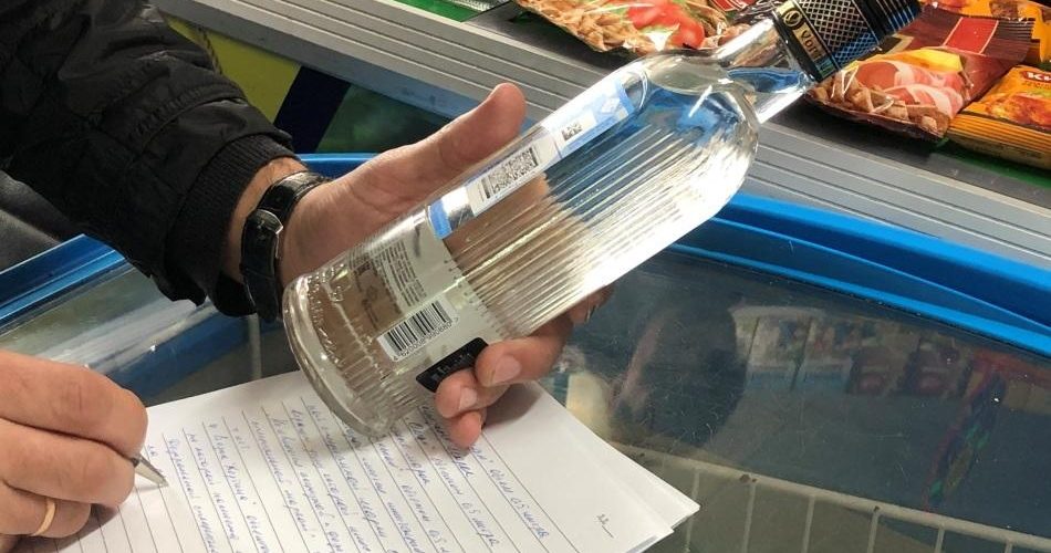 В Нефтеюганске предприниматель попал под уголовку за незаконную торговлю алкоголем