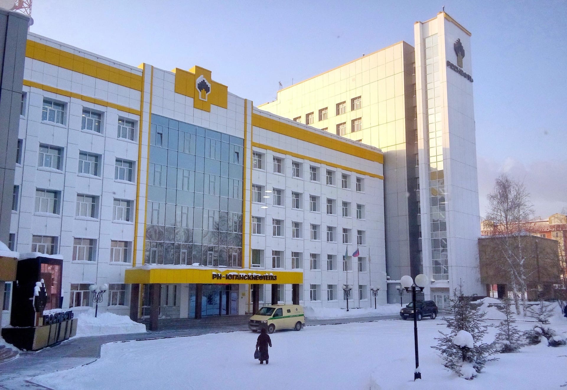 В Югре вахтовикам отменили обязательную обсервацию, но при ряде условий