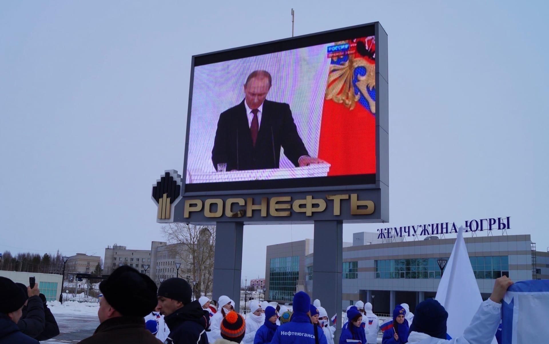В Госдуму внесли законопроект, позволяющий президенту Владимиру Путину избираться еще на два срока В Госдуму внесли законопроект, позволяющий президенту Владимиру Путину избираться еще на два срока