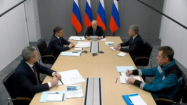 Путин: спрос на нефть в ближайшие пять лет будет расти на 1% в год Путин: спрос на нефть в ближайшие пять лет будет расти на 1% в год