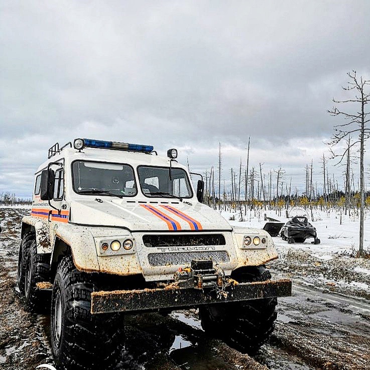 Спасатели Югры эвакуировали шестерых замерзающих автомобилистов