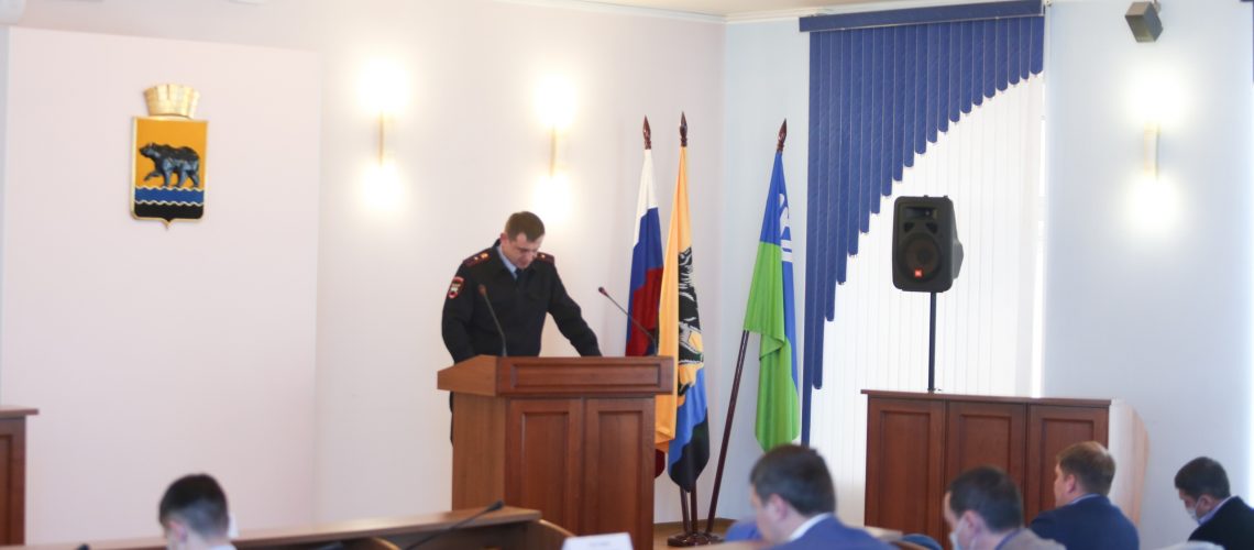 Сменят режим светофоров и установят камеры