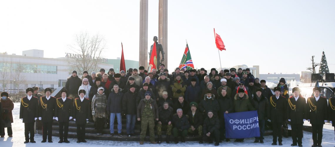 Вспомнили боевых товарищей.
