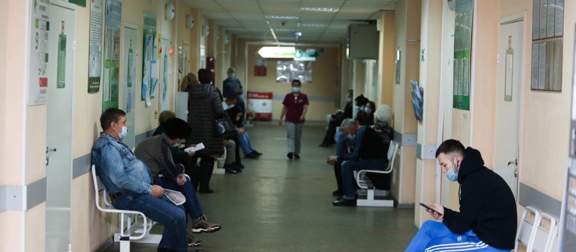 В Югре взрослые и дети стали чаще обращаться к врачам из-за ОРВИ