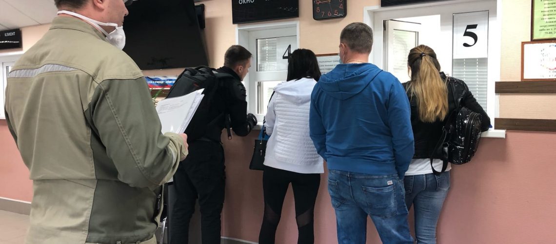 Регистрация авто и выдача прав в майские праздники пройдет по новому графику
