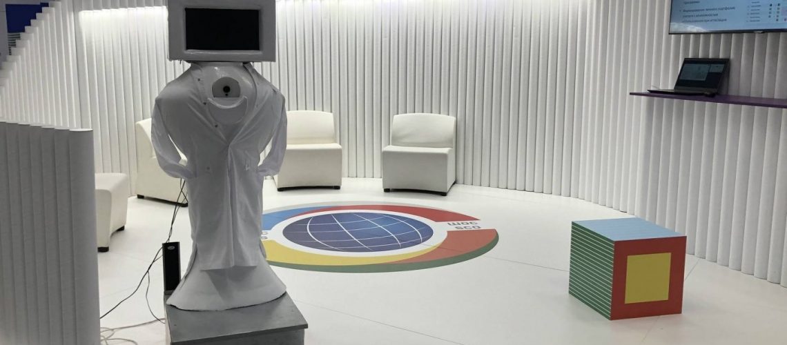 Первого в России робота-диагноста для детсадов презентовали на IT-форуме в Югр