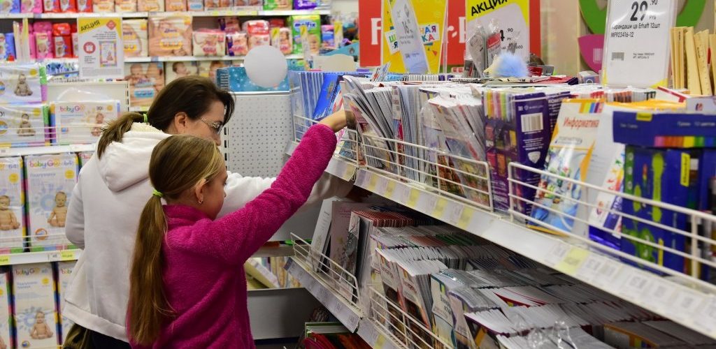 Исследование: стоимость школьного набора в России выросла за год на 13%