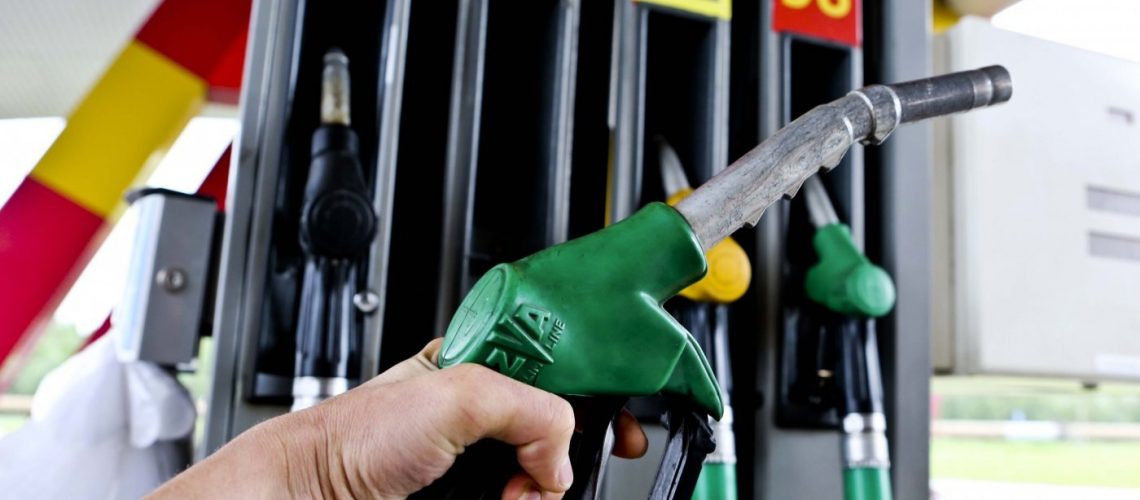 В УФАС отреагировали на сообщения югорчан о росте цен на топливо