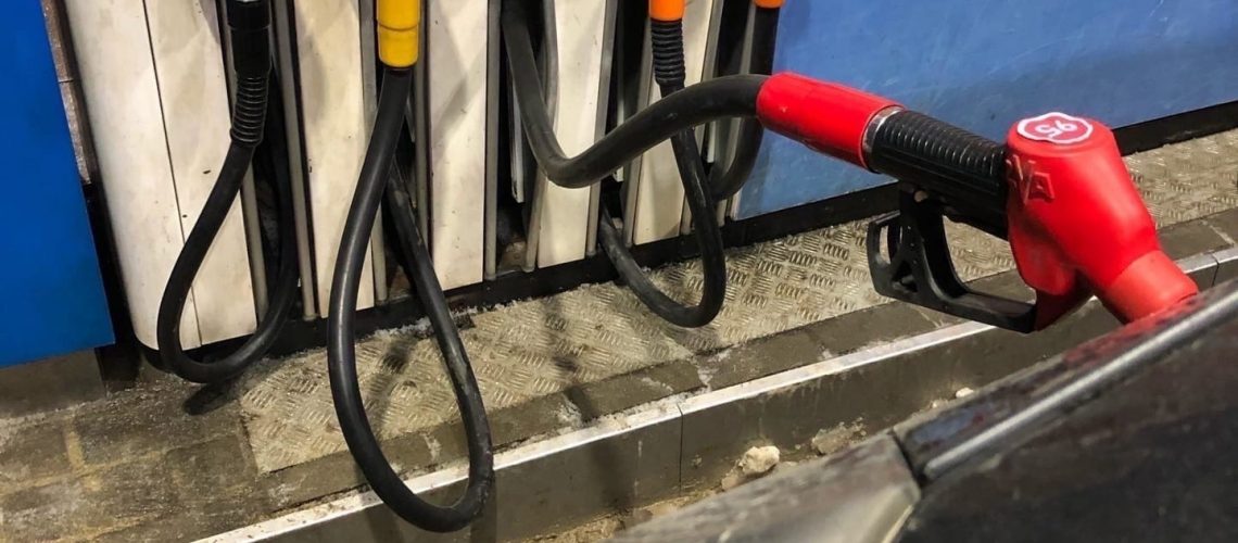 Югорские автолюбители стали больше тратиться на топливо