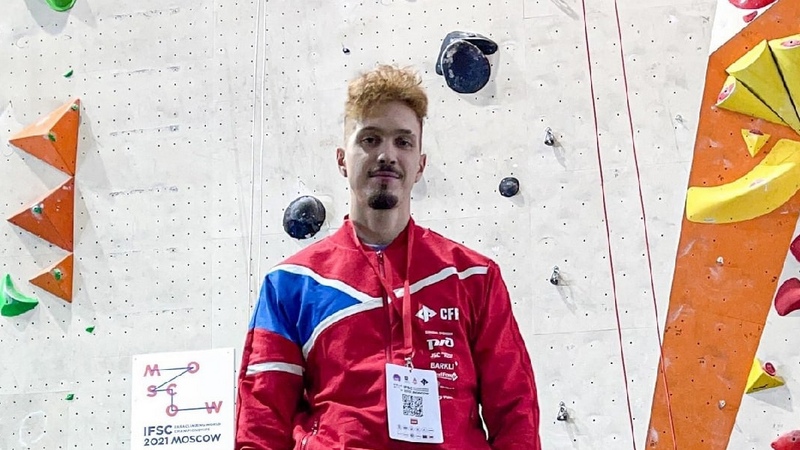 Югорский следж-хоккеист дебютировал на чемпионате мира по параклаймбингу