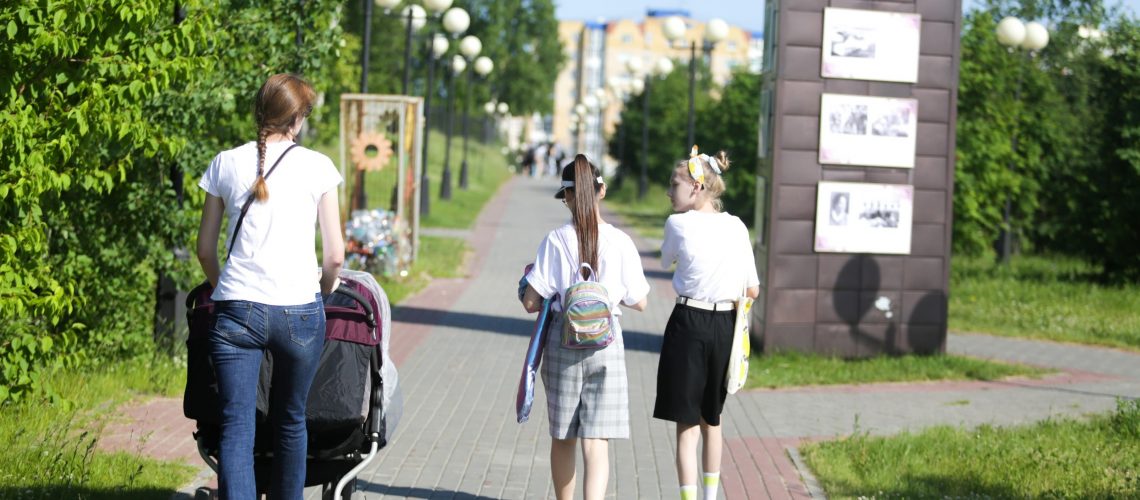 В Югре стало проще получить выплаты на детей