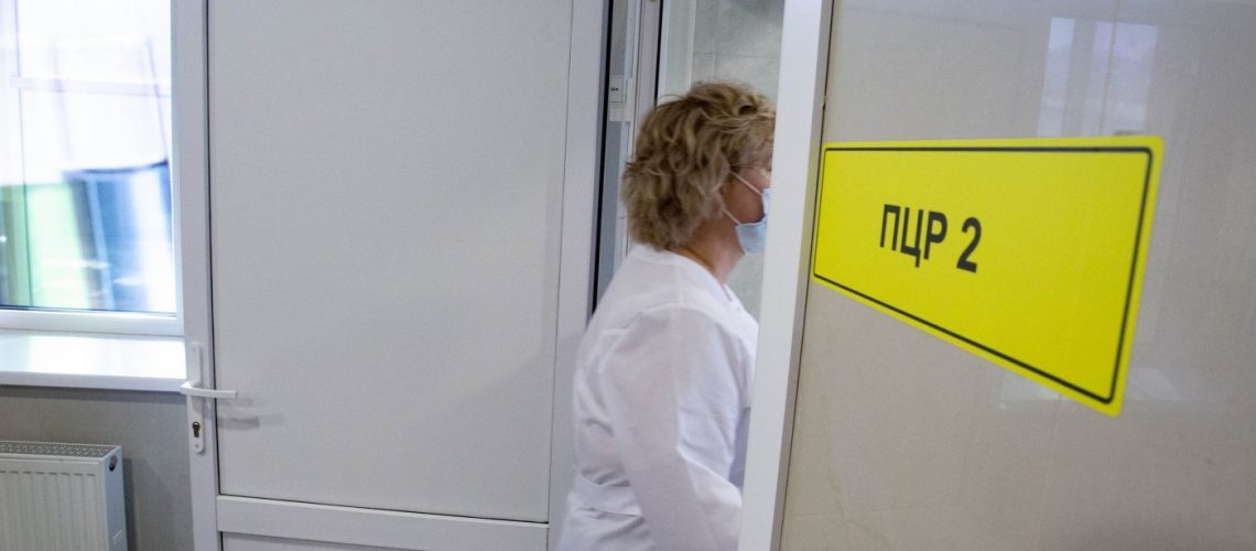 Жители Югры обращаются к омбудсмену в связи с обязательной вакцинацией