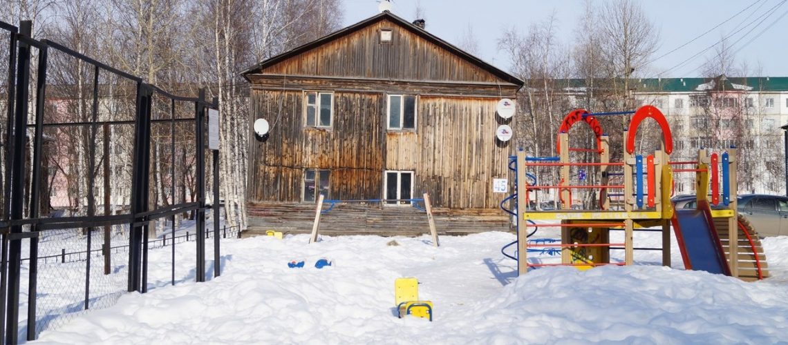 В Югре до конца года расселят более 110 тысяч квадратных метров аварийного жилья