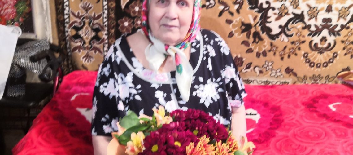 Сегодня мы отмечаем 90-летний юбилей ветерана Великой Отечественной войны, труженицы тыла, ветерана труда, Синягиной Варвары Петровны.