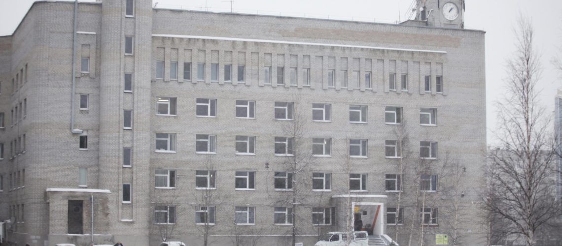 Правительство продлило на 2022 год доплаты медикам за борьбу с ковидом